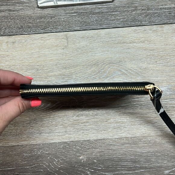 NWOT coach black wristlet - Picture 5 of 5